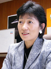 【写真】星野朝子氏